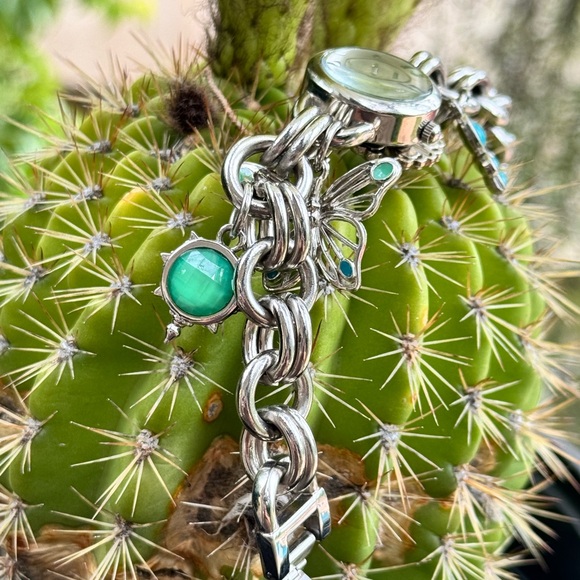 Disney Tinker Bell with charms Watch - Picture 6 of 10